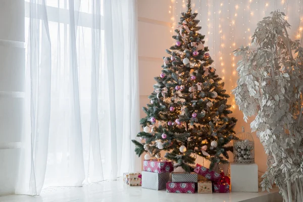 Образец — рождественская ёлка